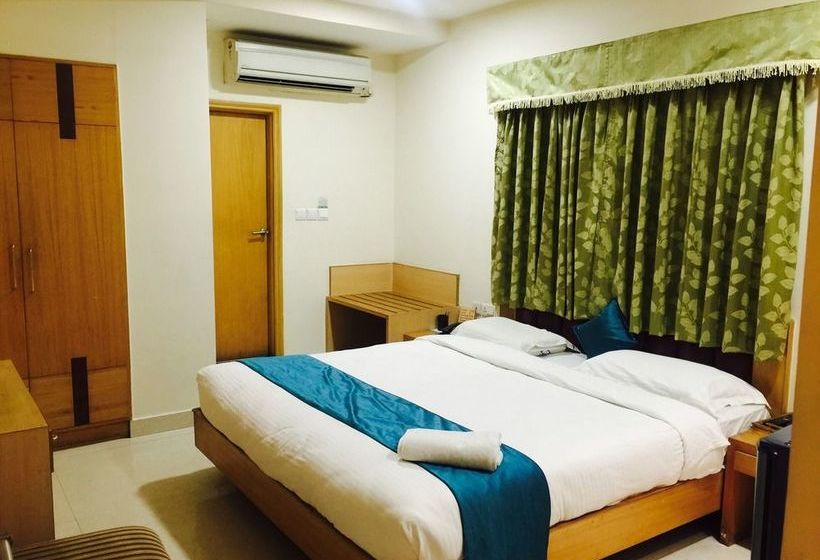 Hotel The Vinayak 15