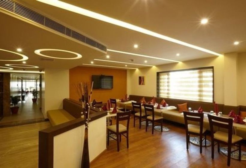 Hotel Saravana's Golden Fruits Business Suites 11