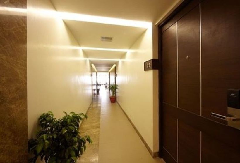 Hotel Saravana's Golden Fruits Business Suites 15