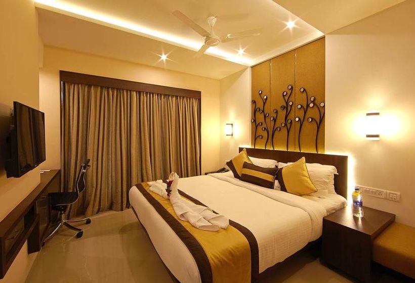 Hotel Saravana's Golden Fruits Business Suites 5