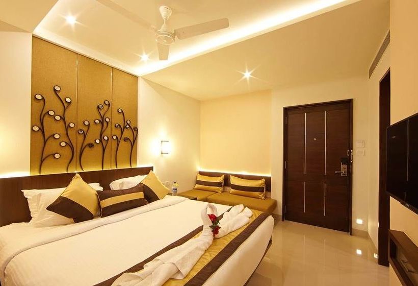 Hotel Saravana's Golden Fruits Business Suites 7