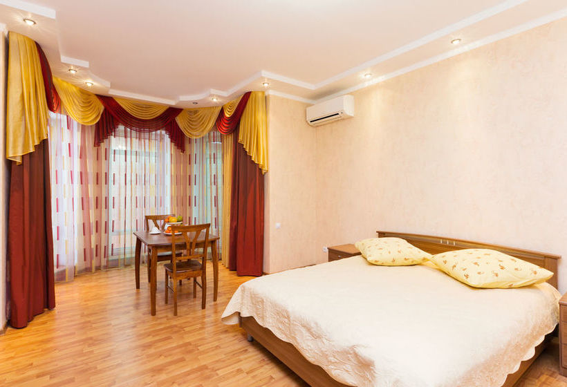 Hotel Chetyre Cezona 11