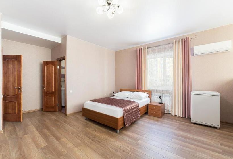 Hotel Chetyre Cezona 2