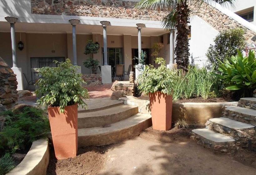 Pension At Four Guest House Brits 18