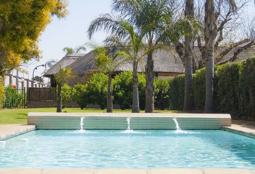 Hotel Silverbirch @ Birchwood 14