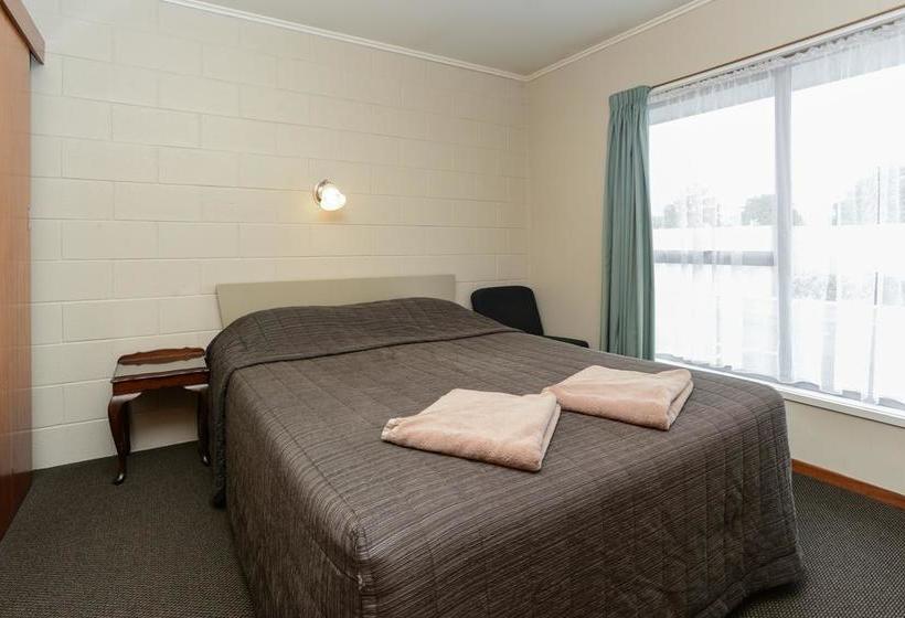 The Magpie- Hawkes Bay Motel 14