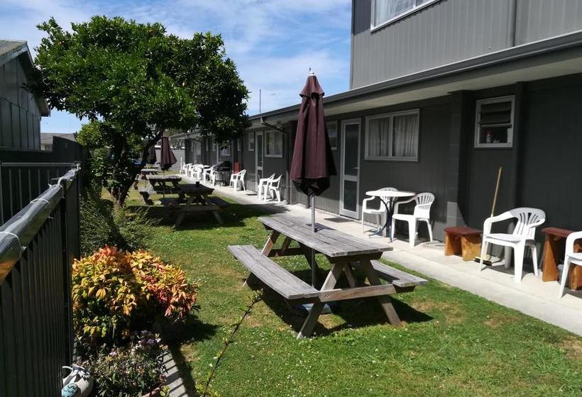 The Magpie- Hawkes Bay Motel 6