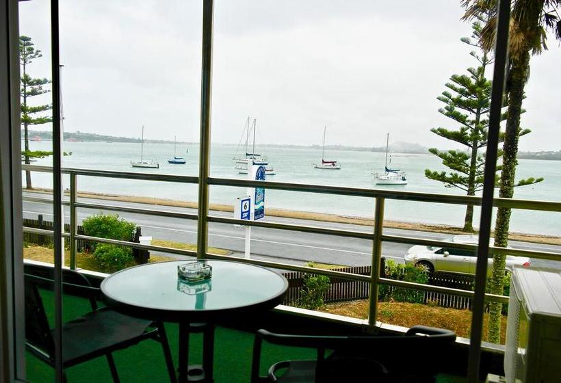 Bucklands Beach Waterfront Motel 11