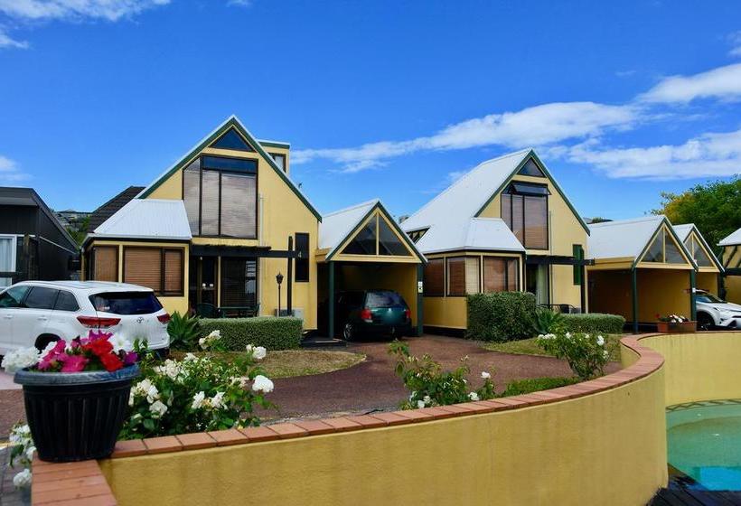 Bucklands Beach Waterfront Motel 16