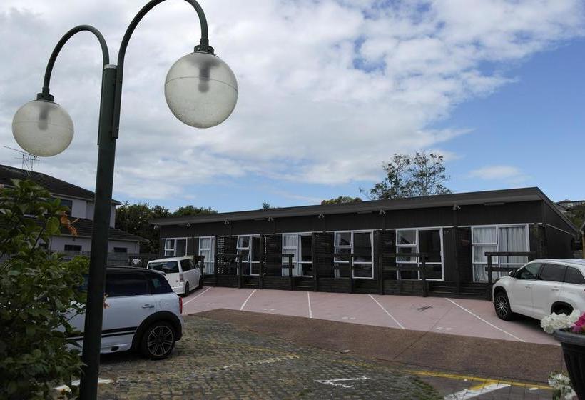 Bucklands Beach Waterfront Motel 3