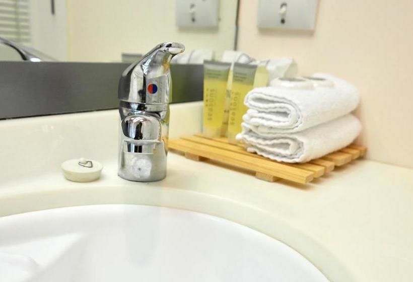 Bucklands Beach Waterfront Motel 5