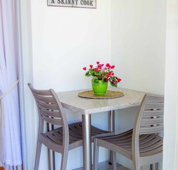 Vierlanden Garden Cottages 11