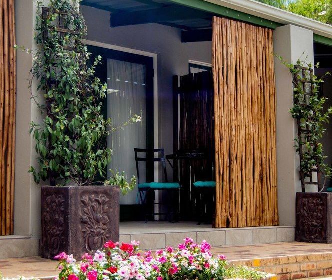 Vierlanden Garden Cottages 19