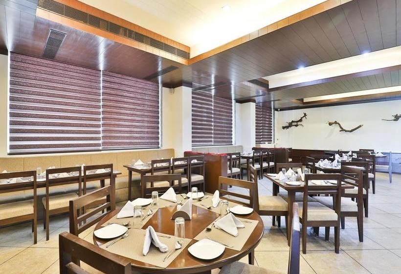 Hotel Aum Regency 14