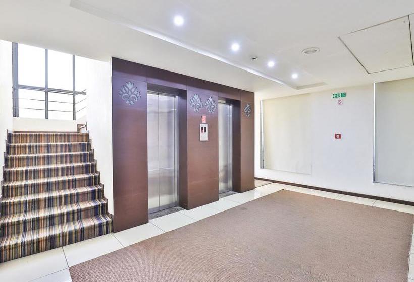 Hotel Aum Regency 17