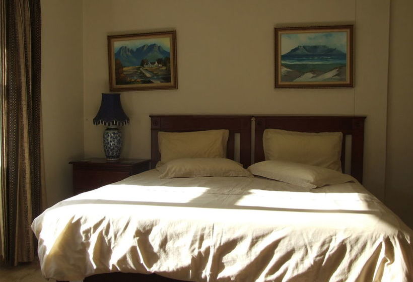 Pensão Gordon's Bay Guest House 12