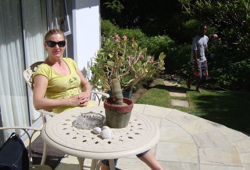 Bed and Breakfast Alba House 13