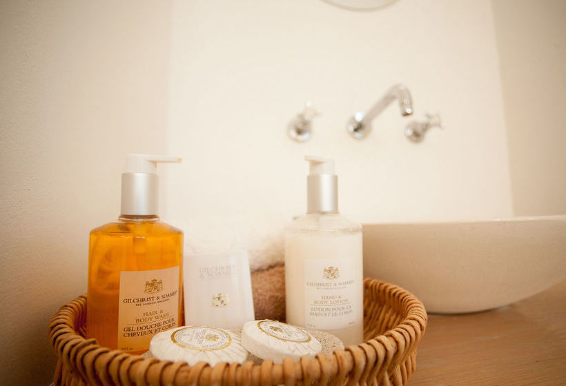 Pension Art Gallery Guest House Thandekayo 7