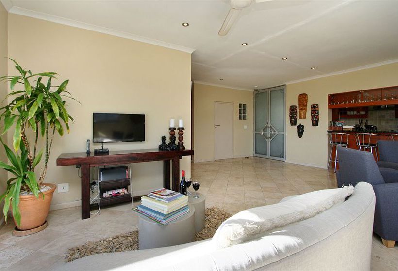 Pensión Villa Atlantica 13