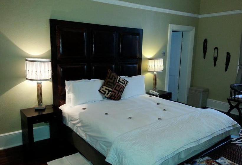 Pension Jardin D'ébène Boutique Guesthouse 9