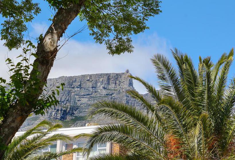 Pension Derwent House 14