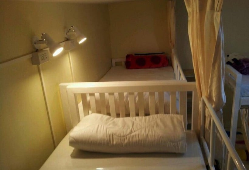 Capsule Hotel City Capsule Hostel 2