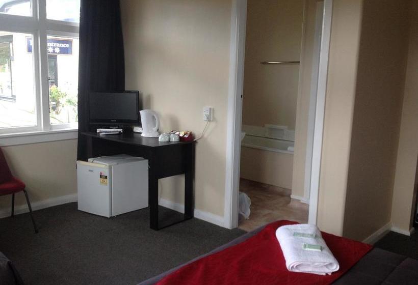 Hotel Otematata Eatery Bar And Lodging 4