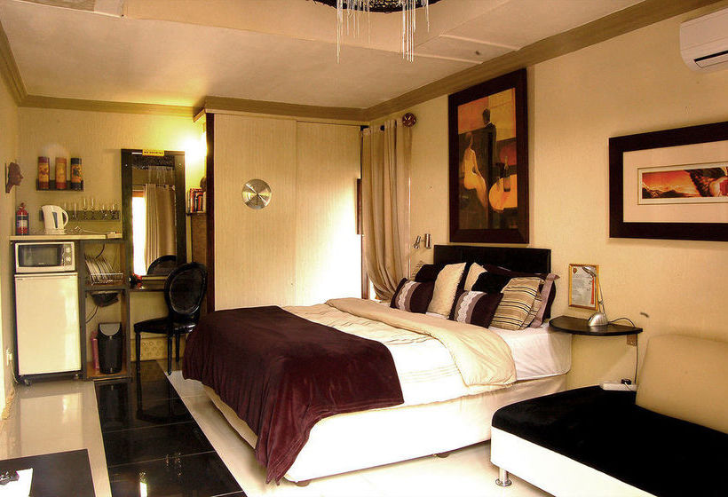 Pension Twin Waters Guest House 10