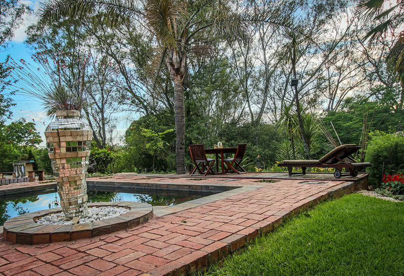 Pension Twin Waters Guest House 13