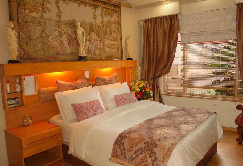 Pension Twin Waters Guest House 9