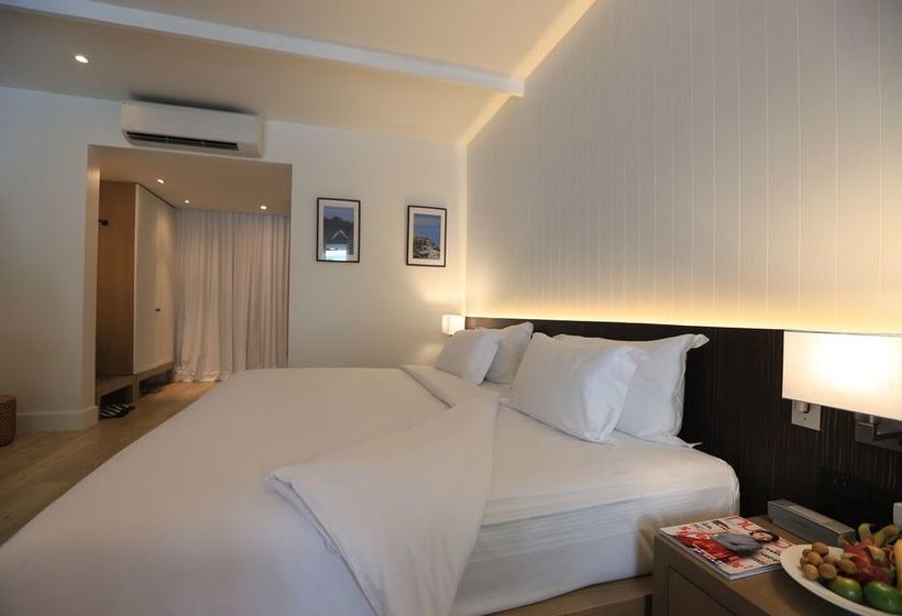 Hotel Celes Beachfront Resort 10