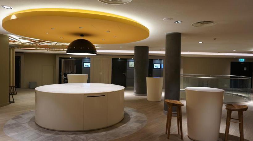 Novotel Moscow Kievskaya 18