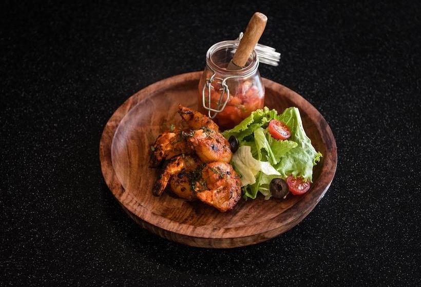 Hotel Ibis Hyderabad Hitech City 11