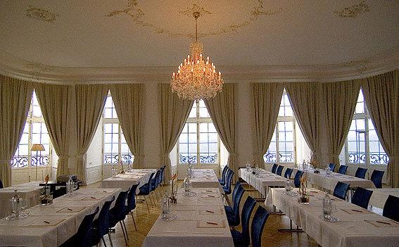 Hotel Residenz Schloss Engers 9