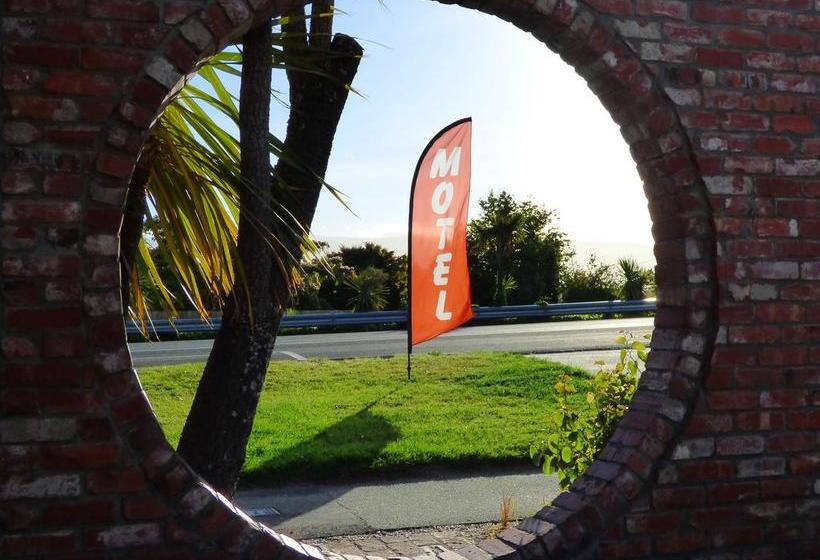 Alexandra Heights Motel 14