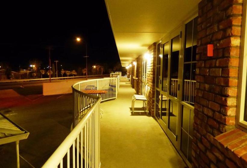 Alexandra Heights Motel 6