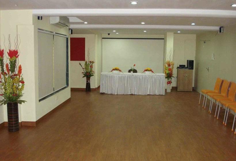 Hotel Tuliip Residency 10