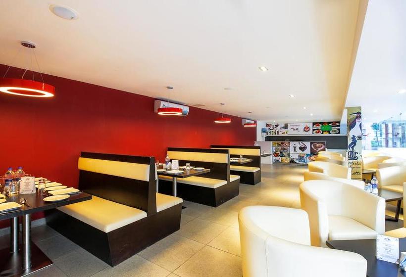 Hotel Treebo Adrak 4