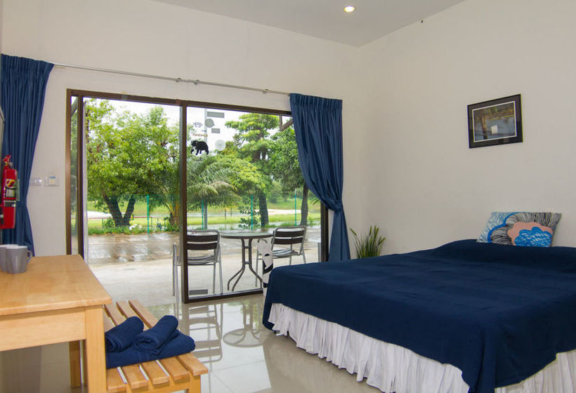 Hotel Phuket Wake Park Apartments 11