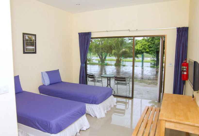 Hotel Phuket Wake Park Apartments 17