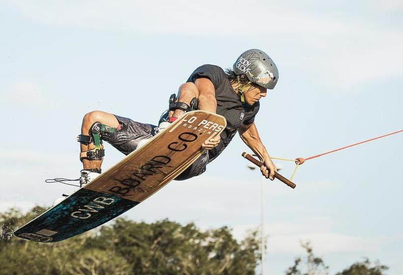 Hotel Phuket Wake Park Apartments 2