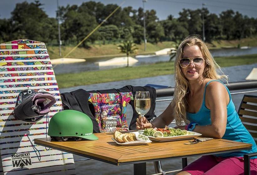 Hotel Phuket Wake Park Apartments 8