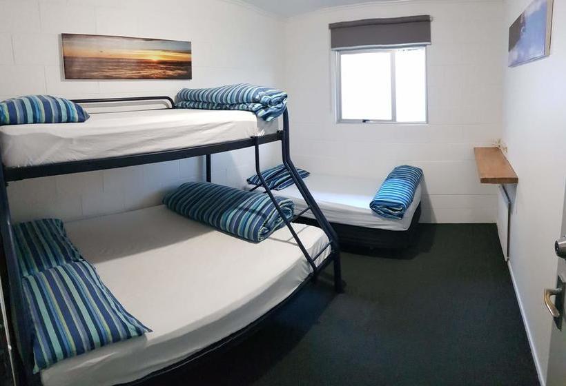 Hostel Happy Apple Backpackers 1