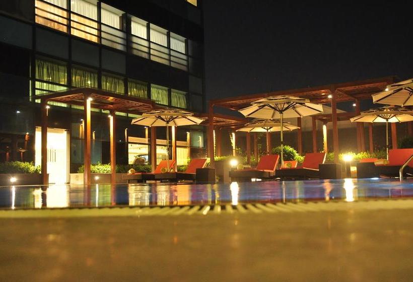 Hotel The Raviz Calicut 1