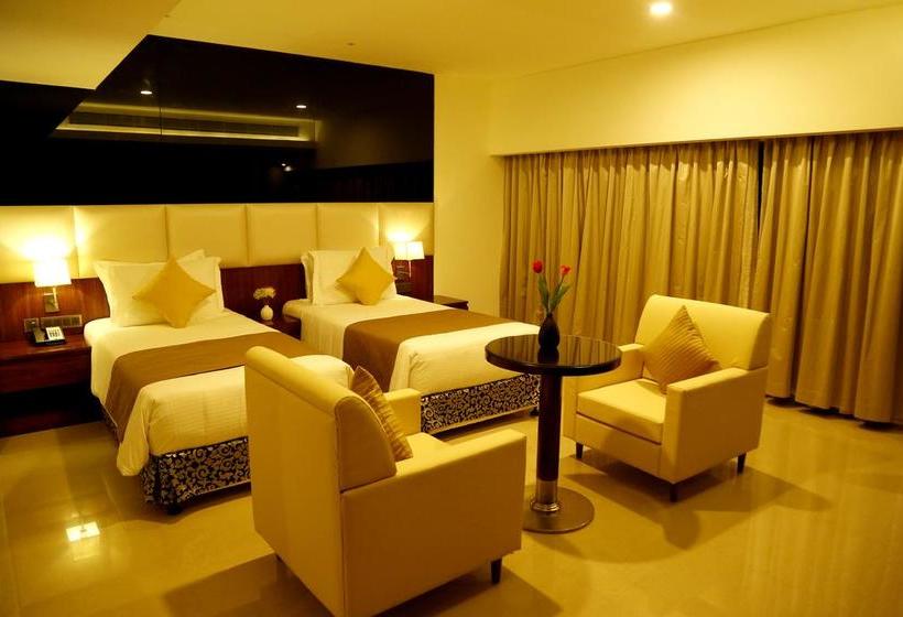 Hotel The Raviz Calicut 11