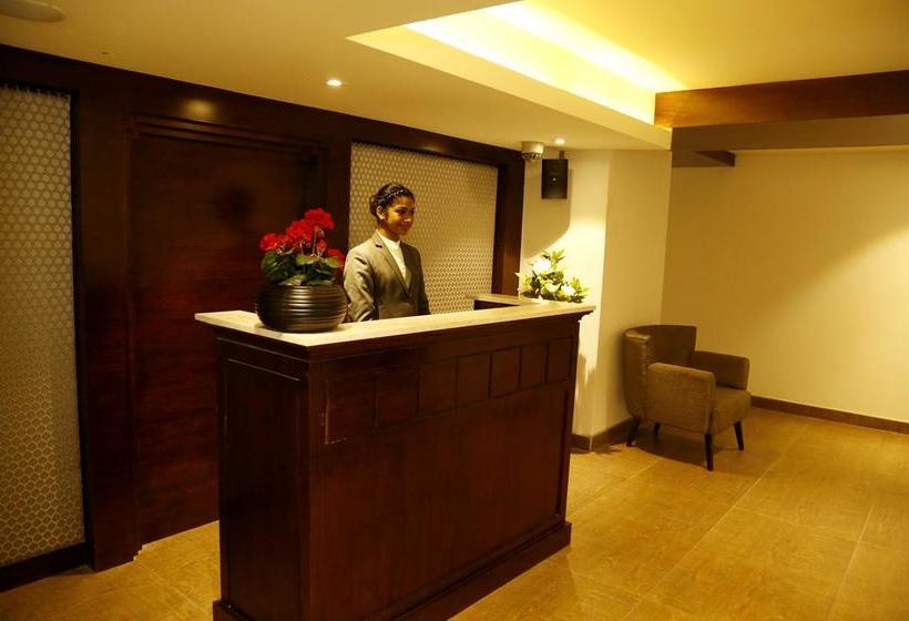 Hotel The Raviz Calicut 15