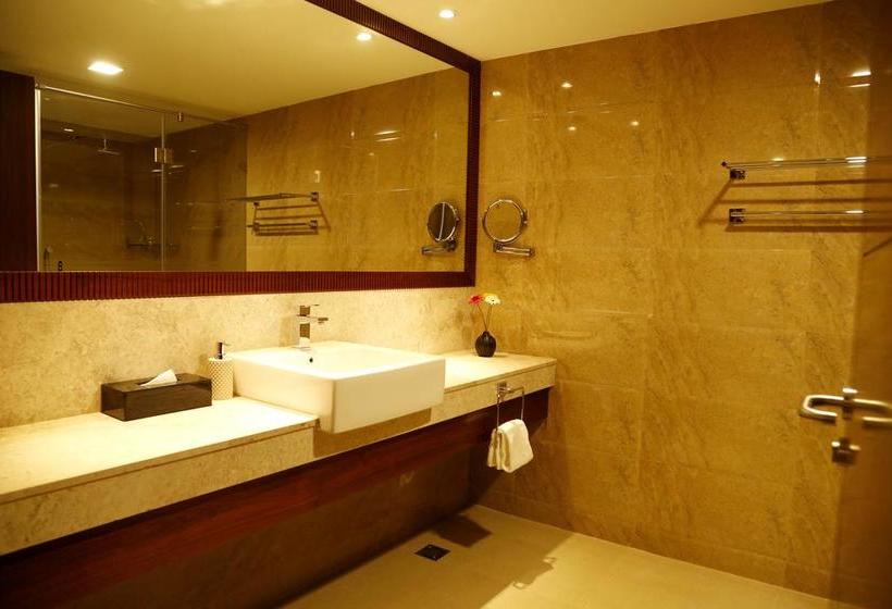 Hotel The Raviz Calicut 16