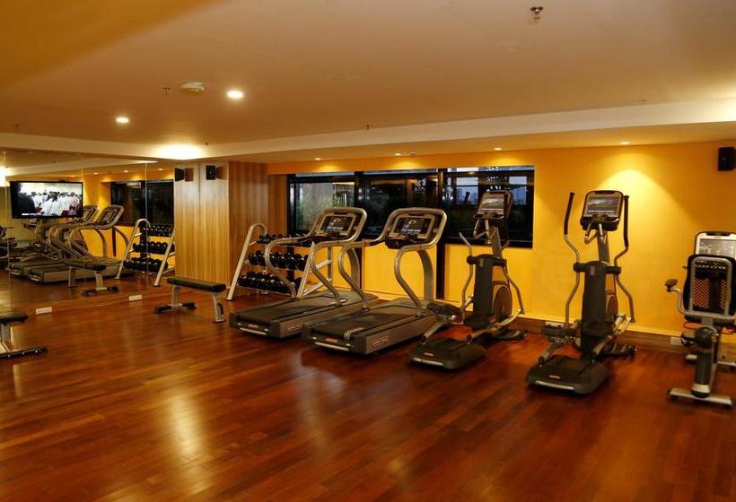 Hotel The Raviz Calicut 9