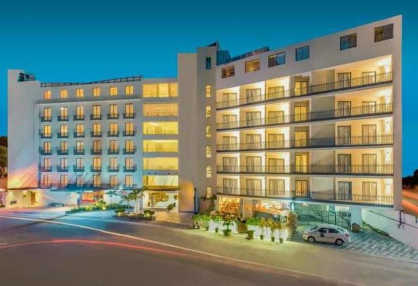 Hotel Deccan Serai Hyderabad