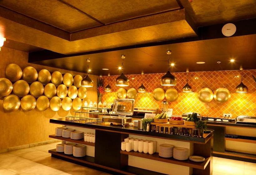 Hotel Deccan Serai 9